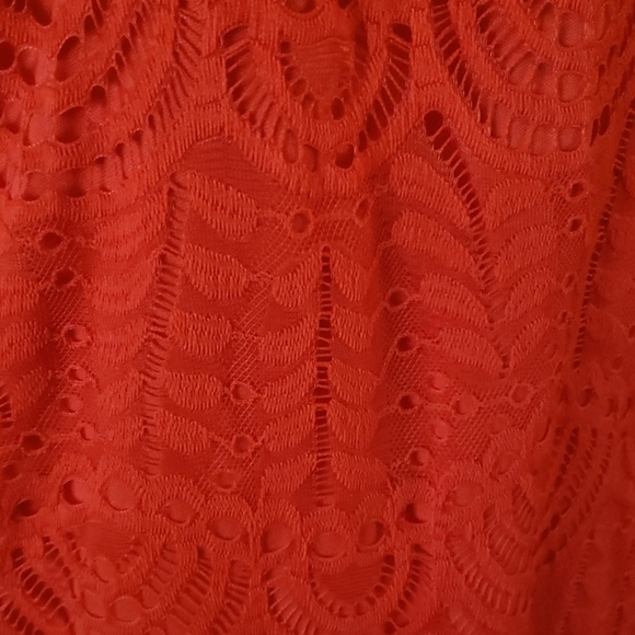 New Red lace dress - Picture 4 of 4